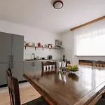 シャレー Akar リヴノ